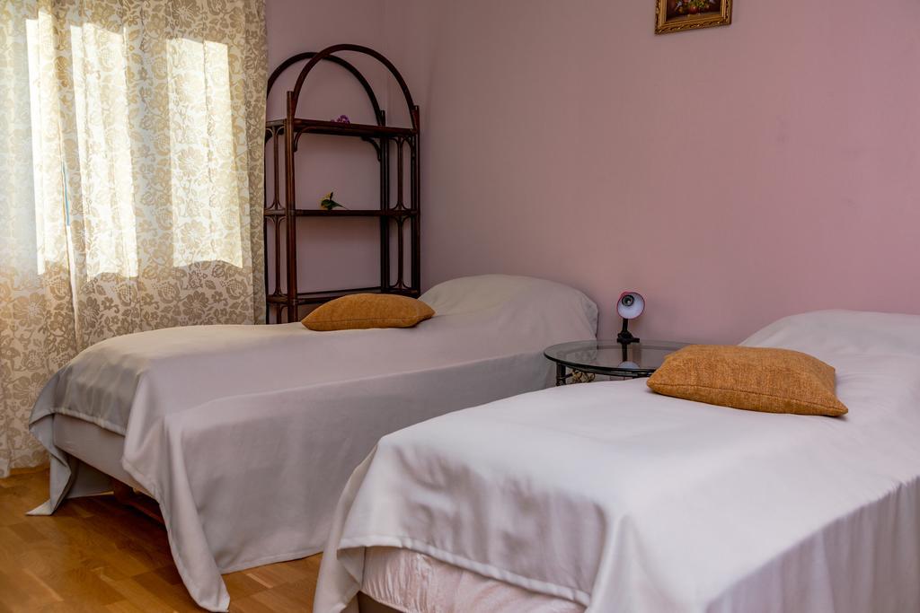 Noring Guest House Lupeni  Exterior foto
